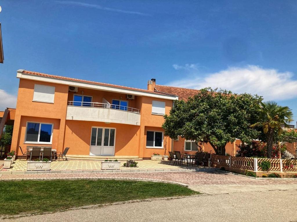 Delfini Holiday Homes Ulcinj Exterior photo